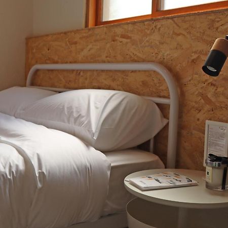Dope Hostel Taichung Esterno foto