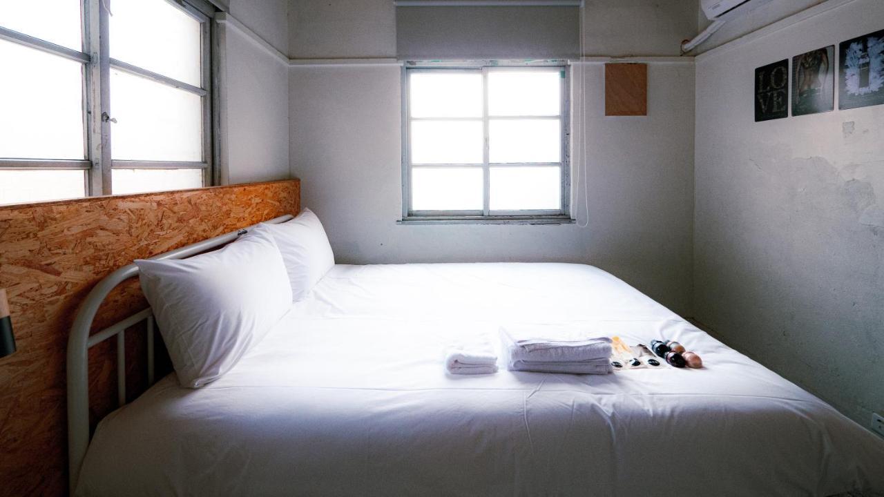 Dope Hostel Taichung Esterno foto