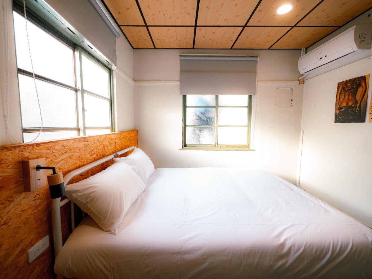 Dope Hostel Taichung Esterno foto