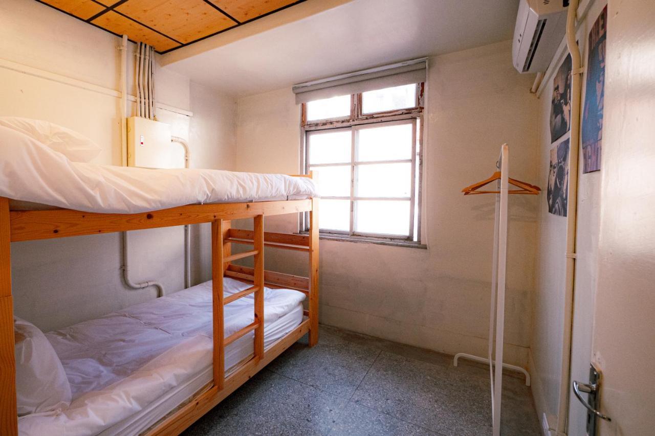 Dope Hostel Taichung Esterno foto