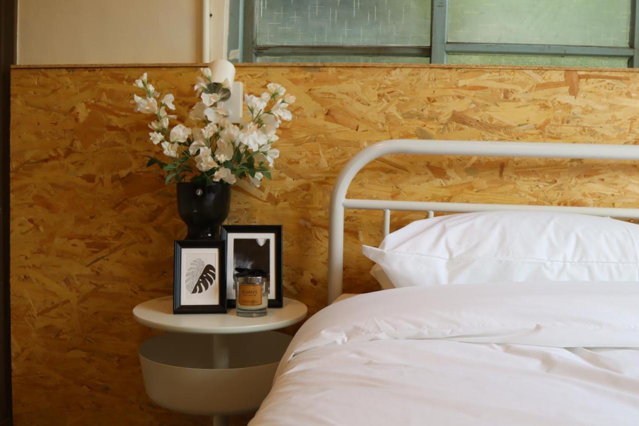 Dope Hostel Taichung Esterno foto