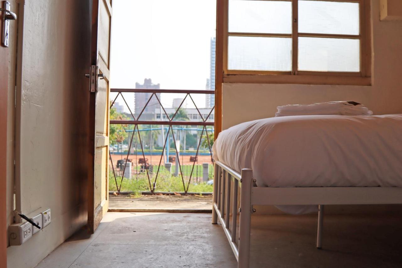 Dope Hostel Taichung Esterno foto