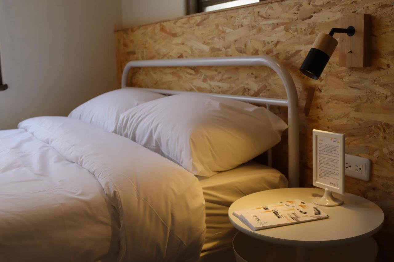 Dope Hostel Taichung Esterno foto