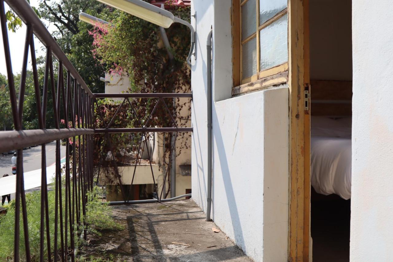 Dope Hostel Taichung Esterno foto